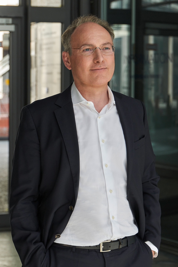 Dr. Nikolaus Uhl ist Rechtsanwalt und Partner bei GreenGate Partners am Standort in Berlin.